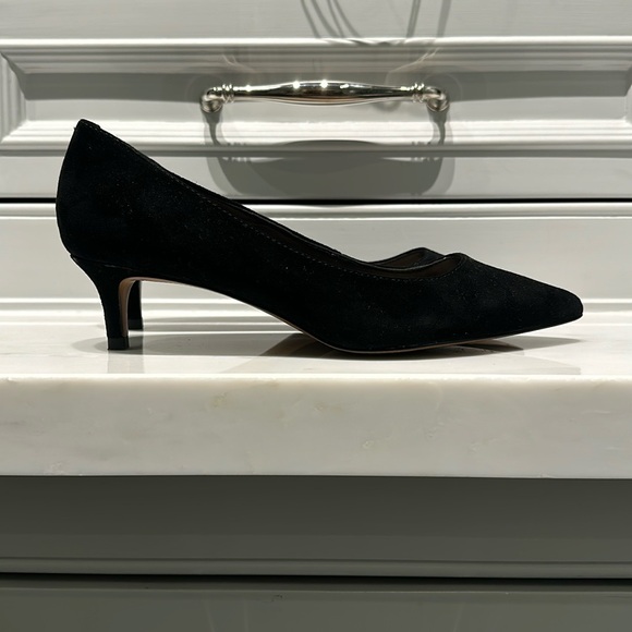Banana Republic Shoes - Banana Republic Kitten Heals